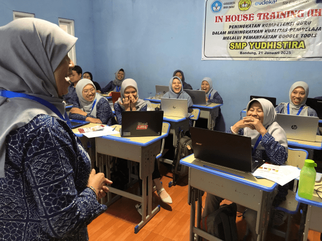 Deep Learning dan Google Tools Inovasi Pendidikan Bersama Eudeka 2 WhatsApp Image 2025 01 21 at 14.45.33 2d53f341resize