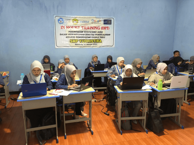 Deep Learning dan Google Tools Inovasi Pendidikan Bersama Eudeka 1 WhatsApp Image 2025 01 21 at 14.45.46 ed657523resize